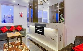 Super Townhouse Sr Nagar Near Rcc Premier